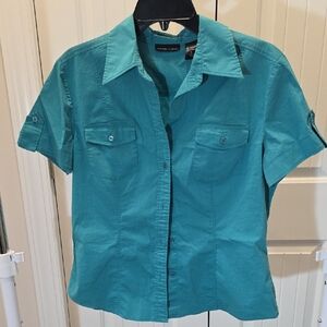 New York & Company Turquoise Short Sleeve Shirt